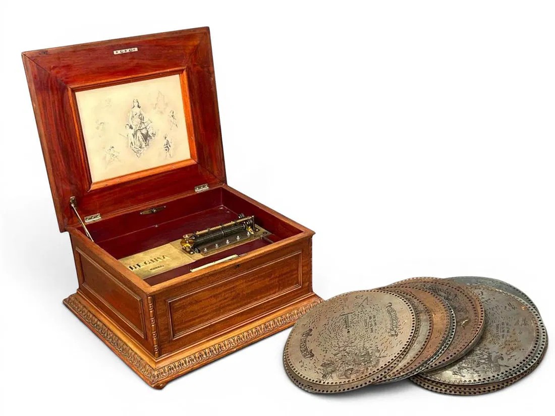 Regina Music Box With 40 Discs, 15 1/2 in.